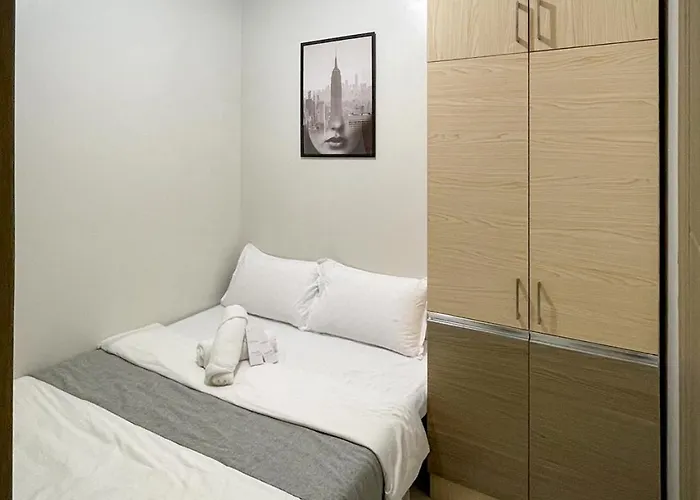 Gemstonebr In Smdc Coast Residences Apartment Manila