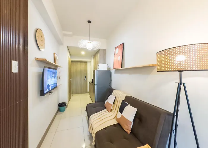 Gemstonebr In Smdc Coast Residences Apartment Manila