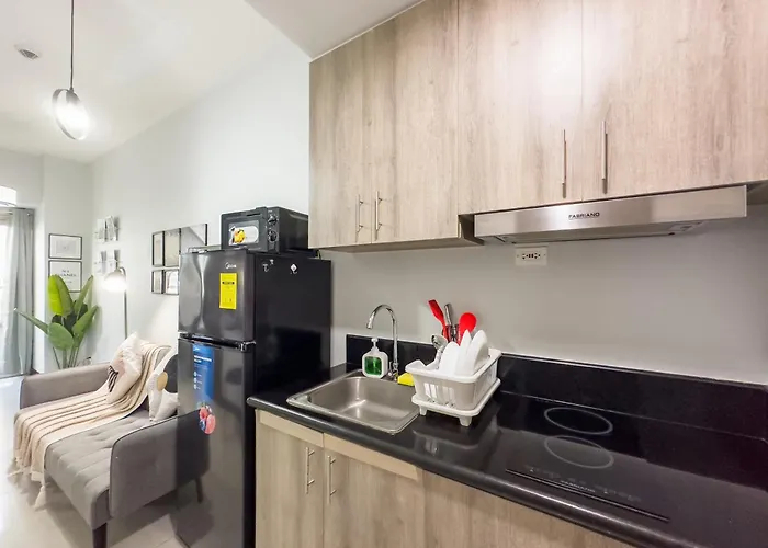 Gemstonebr In Smdc Coast Residences Apartment