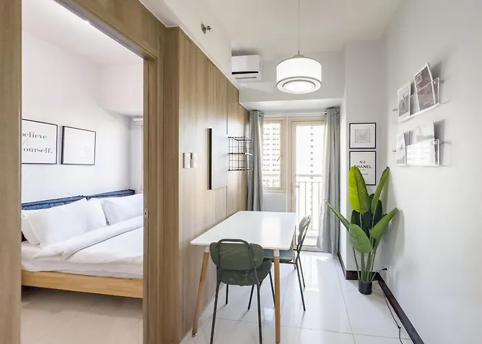 Gemstonebr In Smdc Coast Residences Apartment Manila