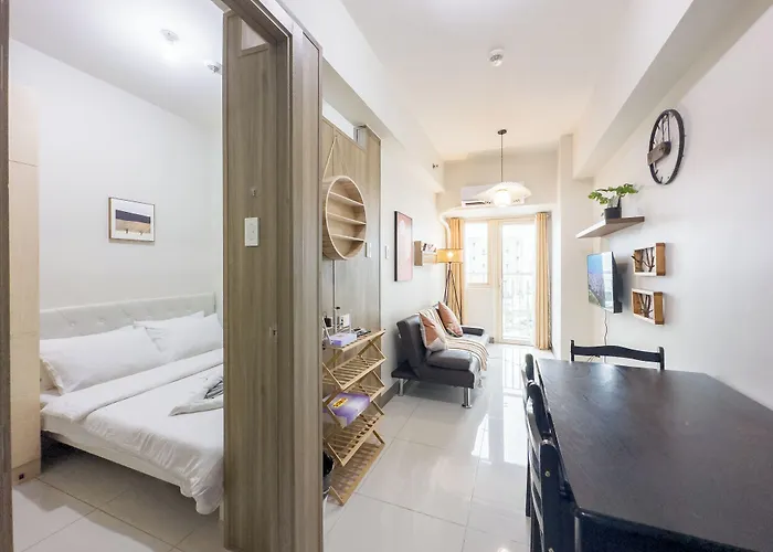 Gemstonebr In Smdc Coast Residences Apartment Manila